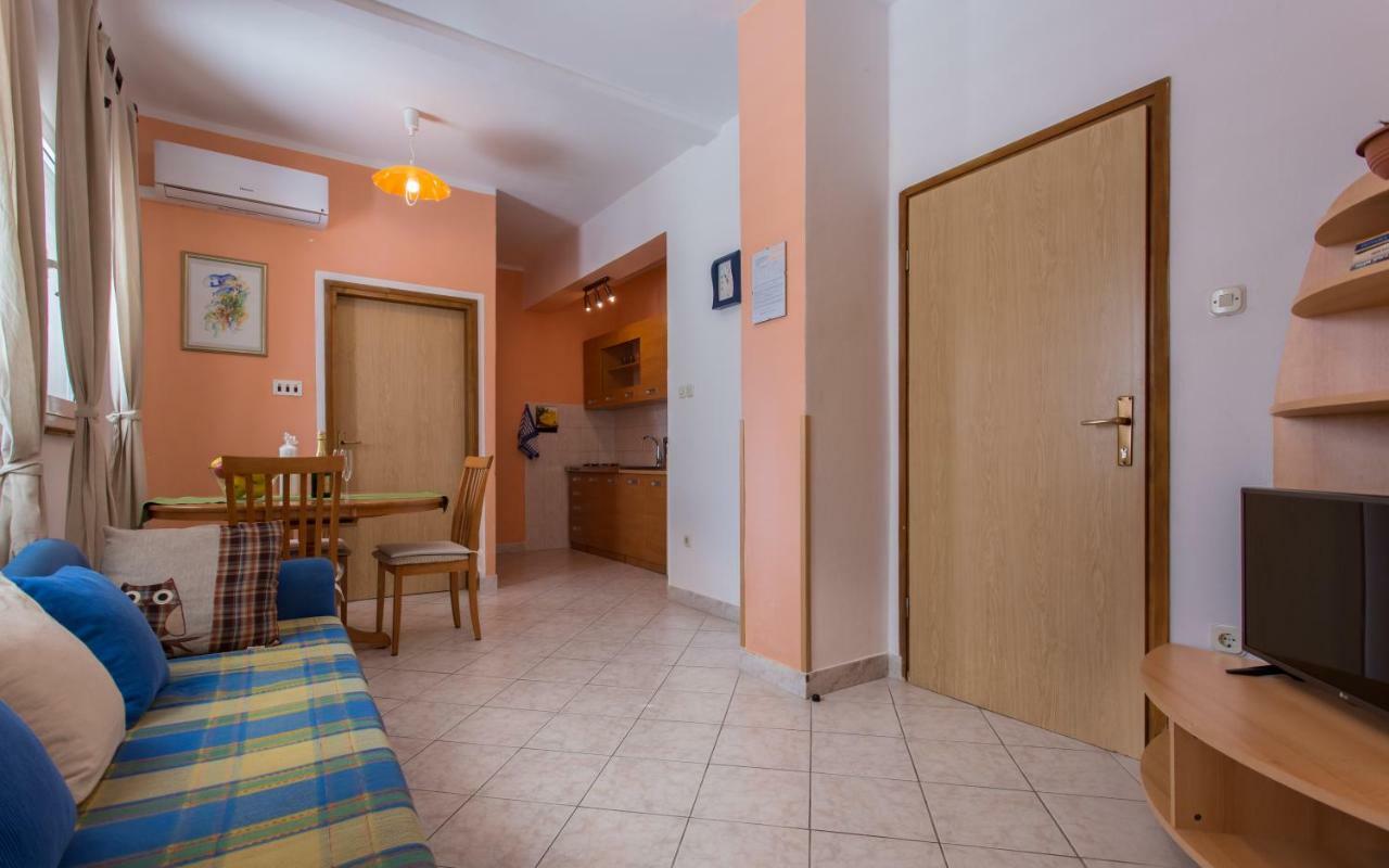 Apartments Luka 2 Baska  Bagian luar foto