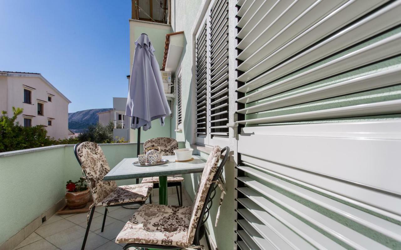 Apartments Luka 2 Baska  Bagian luar foto