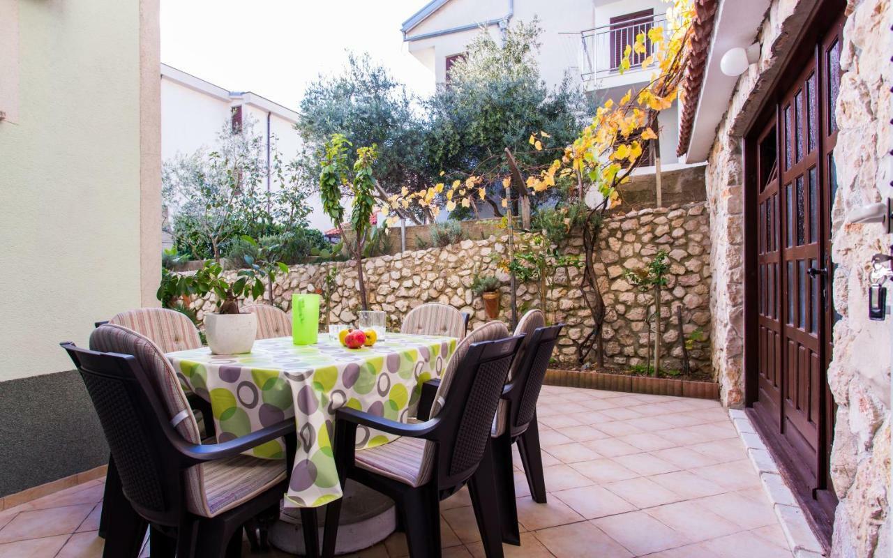 Apartments Luka 2 Baska  Bagian luar foto
